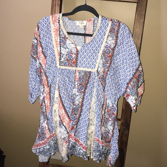 Umgee top - Picture 3 of 3